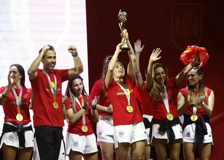Spanyol Negara Ke-2 yang Sabet Trofi Piala Dunia Sepak Bola Pria-Wanita