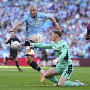 Kutukan Wembley Berlanjut: Haaland Tak Ambil Penalti, City Kalah dari Palace